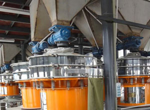 粉末涂料筛分现场